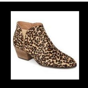 Caslon Leopard print booties